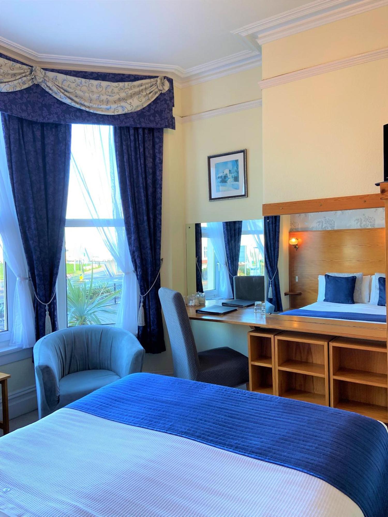 The Briars - Adults Only Hotell Paignton Rum bild